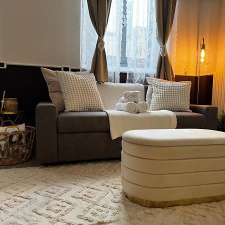 Regina Milano In Verona - Sky Tv, Wifi E Breakfast Box Apartment ภายนอก รูปภาพ