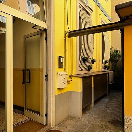 Regina Milano In Verona - Sky Tv, Wifi E Breakfast Box Apartment ภายนอก รูปภาพ