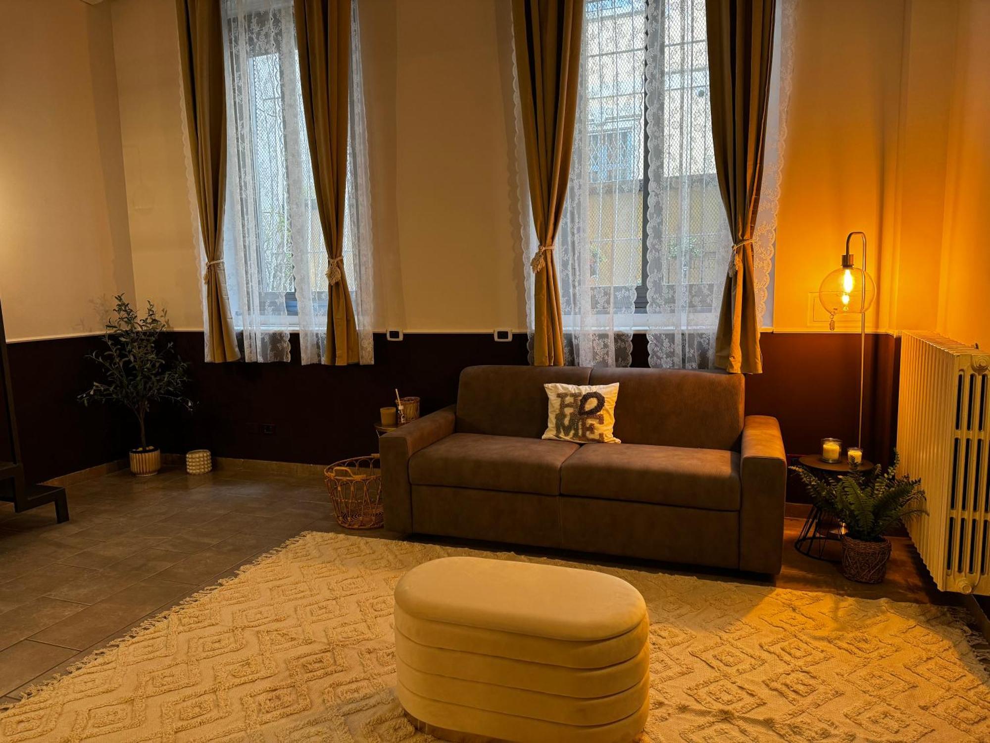 Regina Milano In Verona - Sky Tv, Wifi E Breakfast Box Apartment ภายนอก รูปภาพ