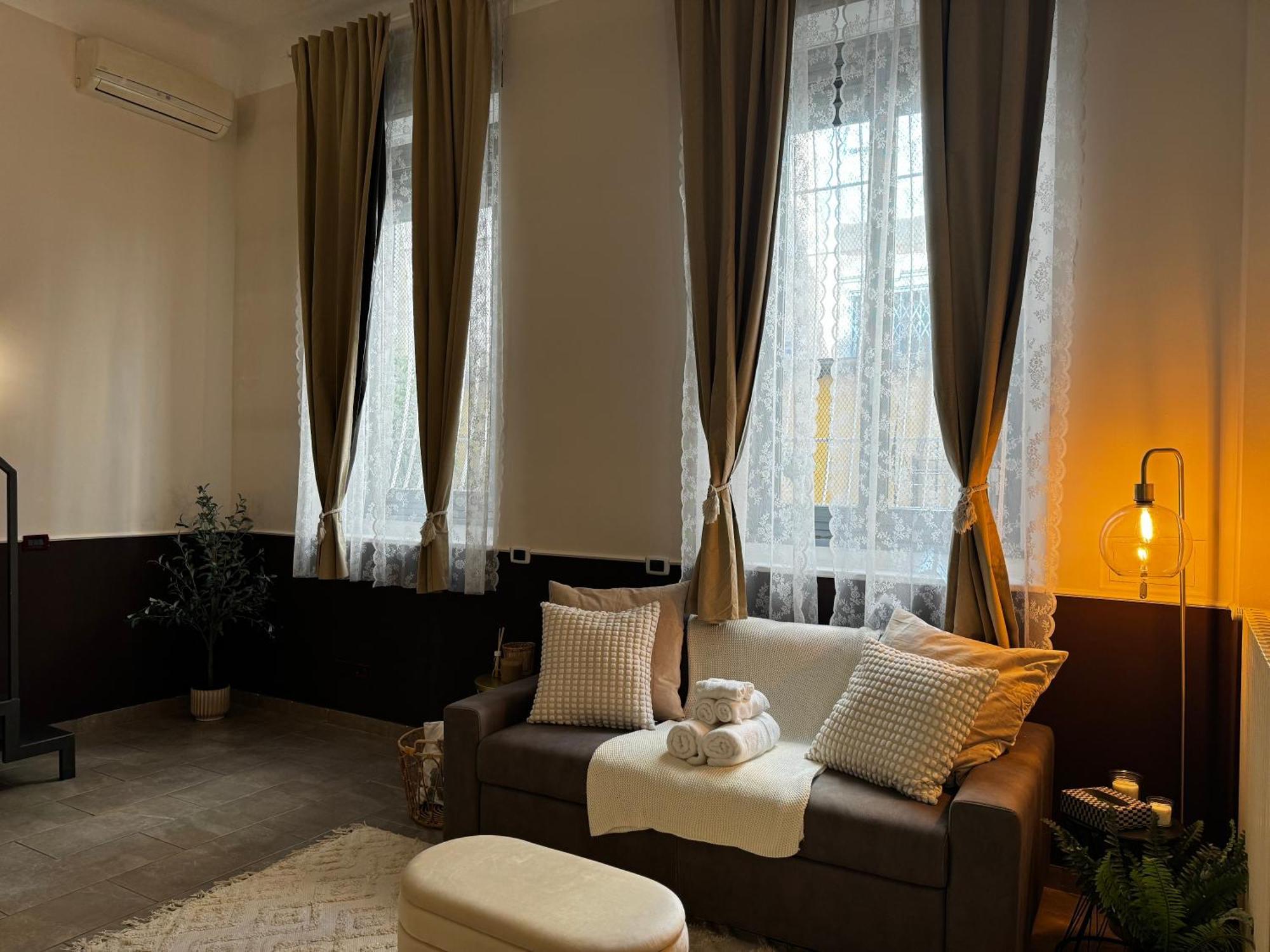 Regina Milano In Verona - Sky Tv, Wifi E Breakfast Box Apartment ภายนอก รูปภาพ