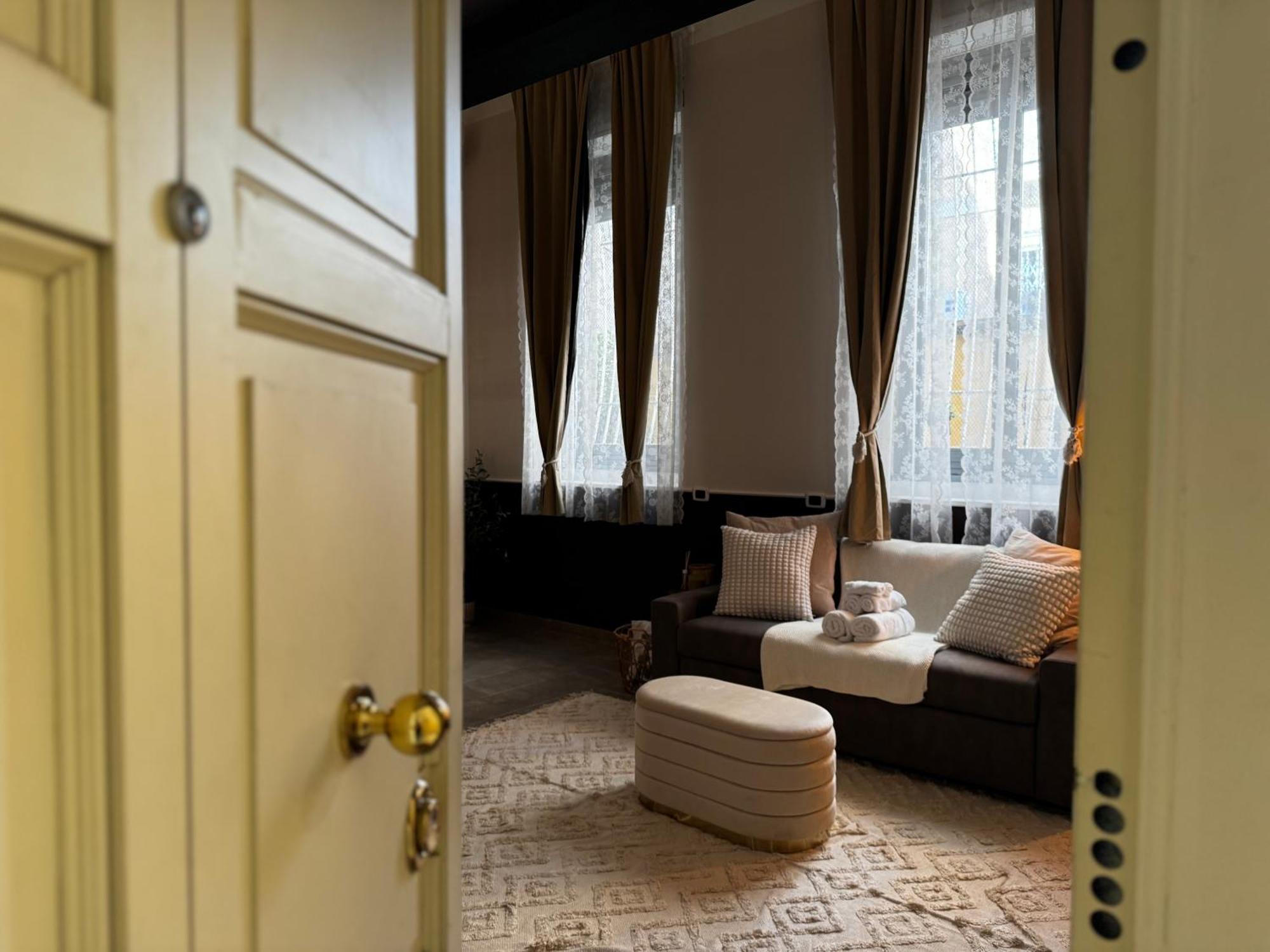 Regina Milano In Verona - Sky Tv, Wifi E Breakfast Box Apartment ภายนอก รูปภาพ